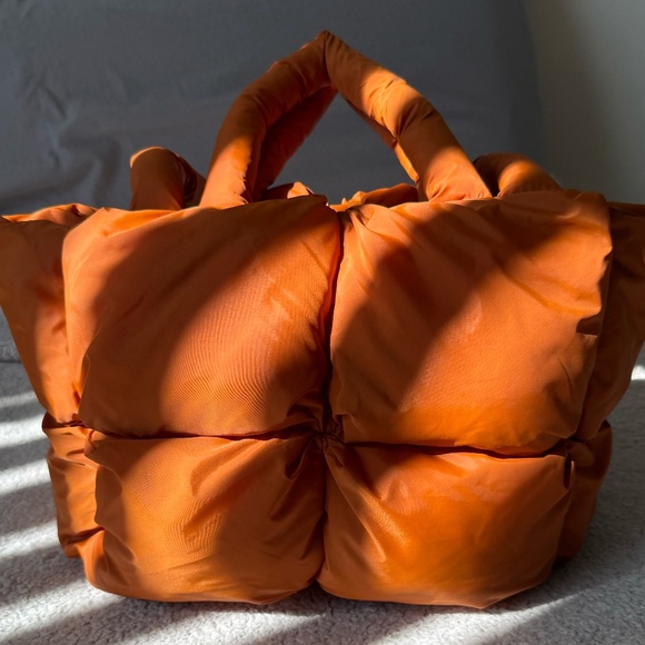 Puffer Bag Pumpkin Color - Picture 7 of 13